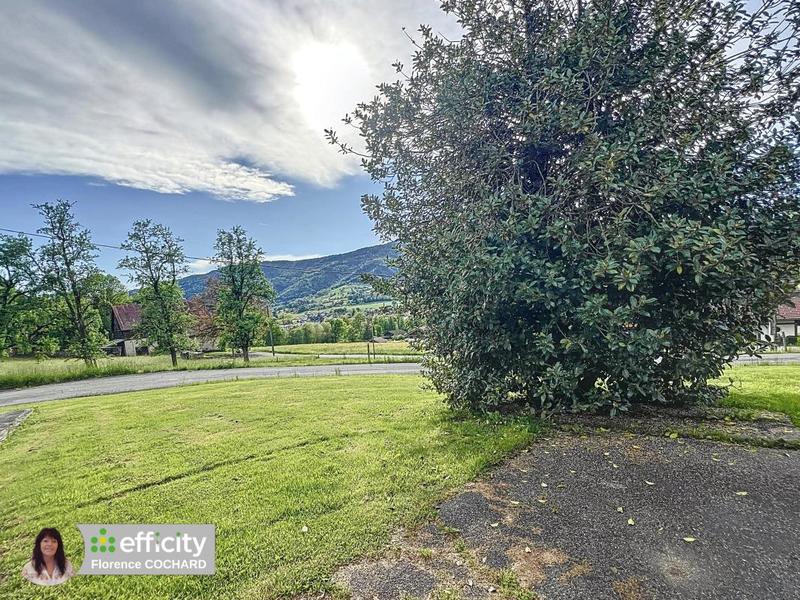 Appartement - 110 m² - 2 pièces