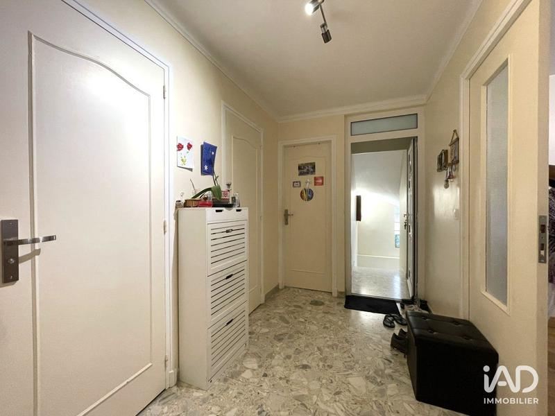 Maison - 233 m² - 7 pièces