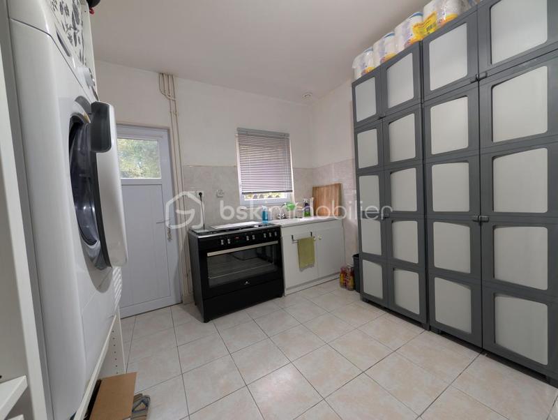 Maison traditionnelle - 174 m² - 6 pièces