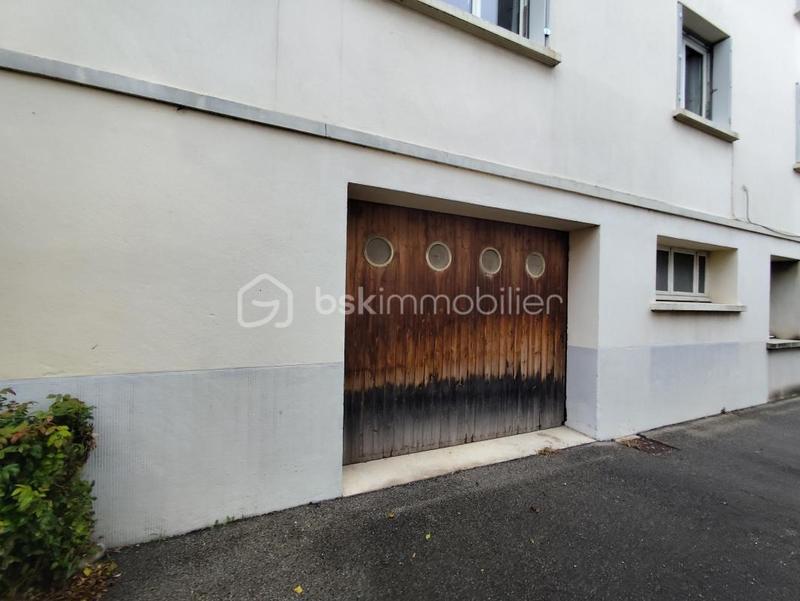 Maison traditionnelle - 130 m² - 8 pièces