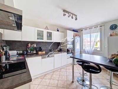 Maison - 138 m² - 6 pièces