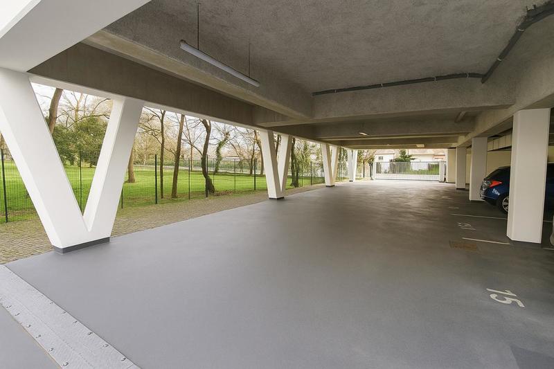 Local commercial - 294 m²