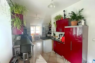 Maison - 298 m² - 9 pièces