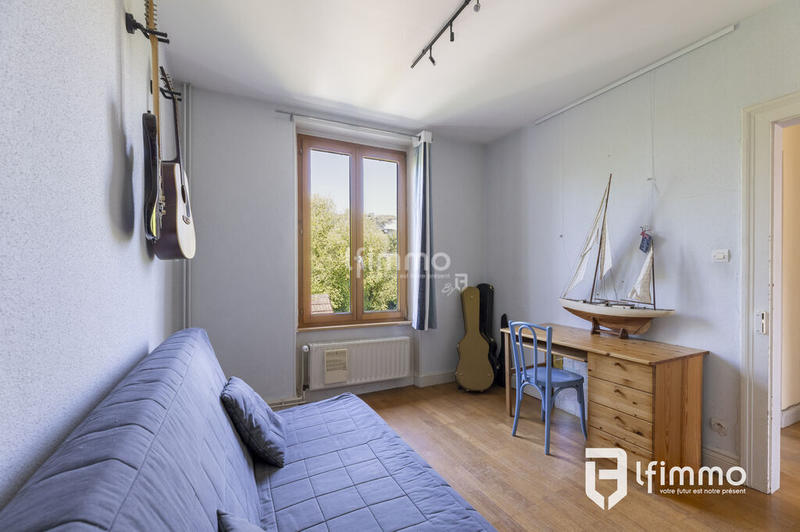 Maison - 142 m² - 6 pièces