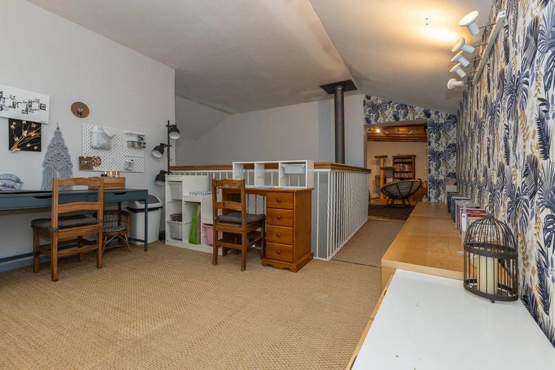 Maison - 186 m² - 7 pièces