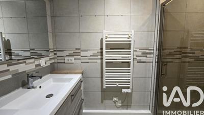 Studio - 35 m² - 3 pièces