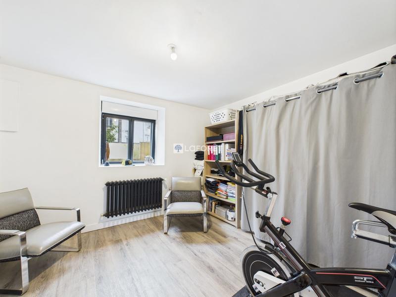 Maison - 147 m² - 6 pièces