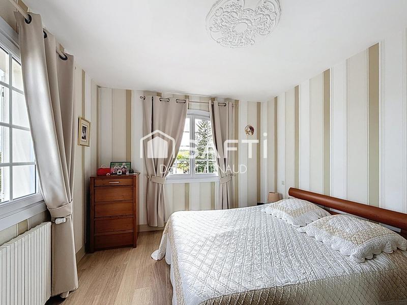 Maison - 177 m² - 7 pièces