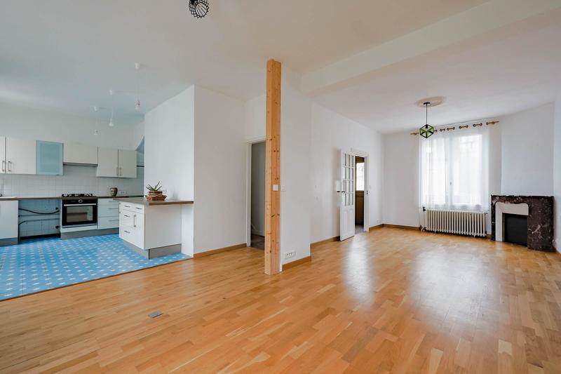 Maison - 102 m² - 6 pièces