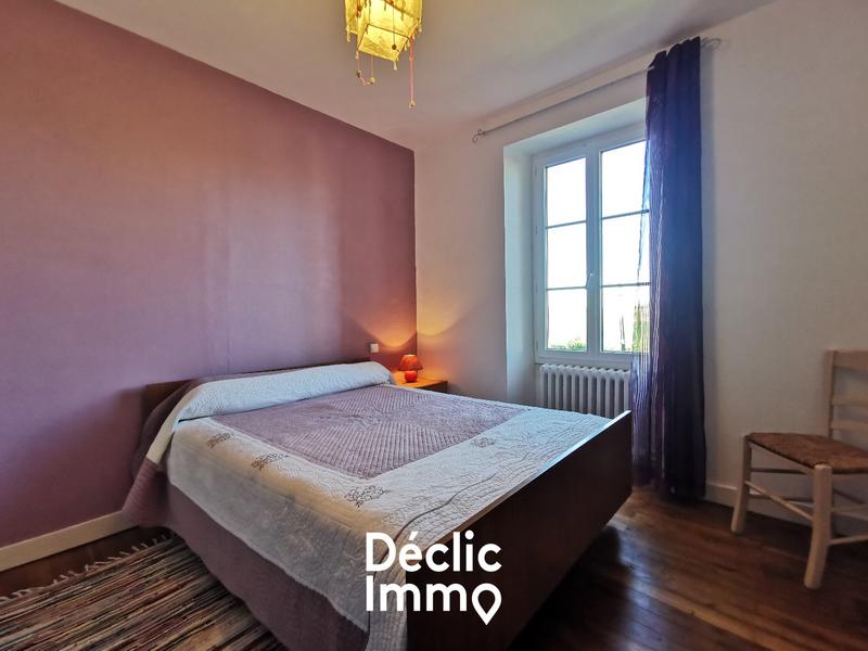 Maison en pierre - 141 m² - 6 pièces