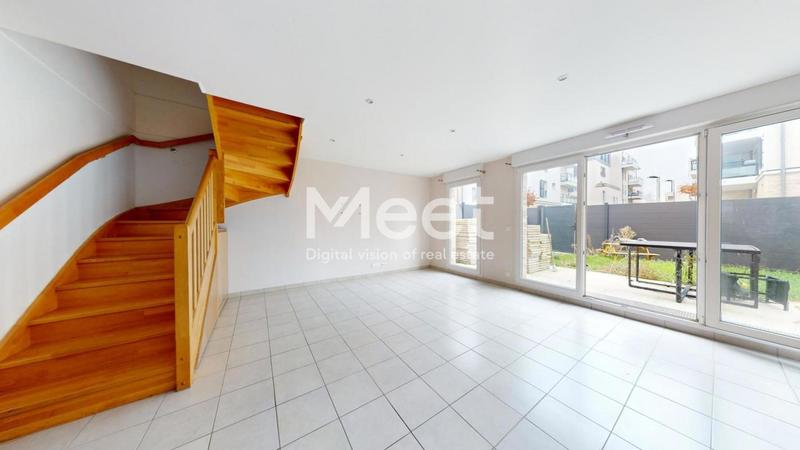 Maison - 94 m² - 5 pièces