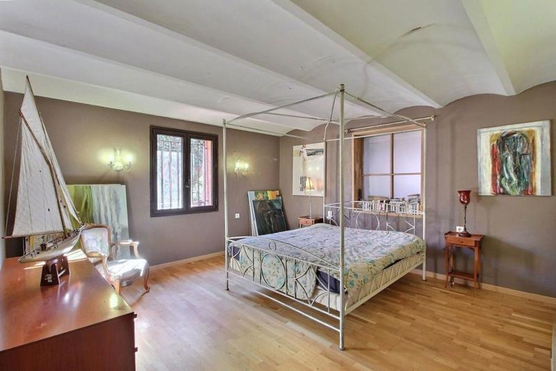 Maison de maîtres - 305 m² - 12 pièces