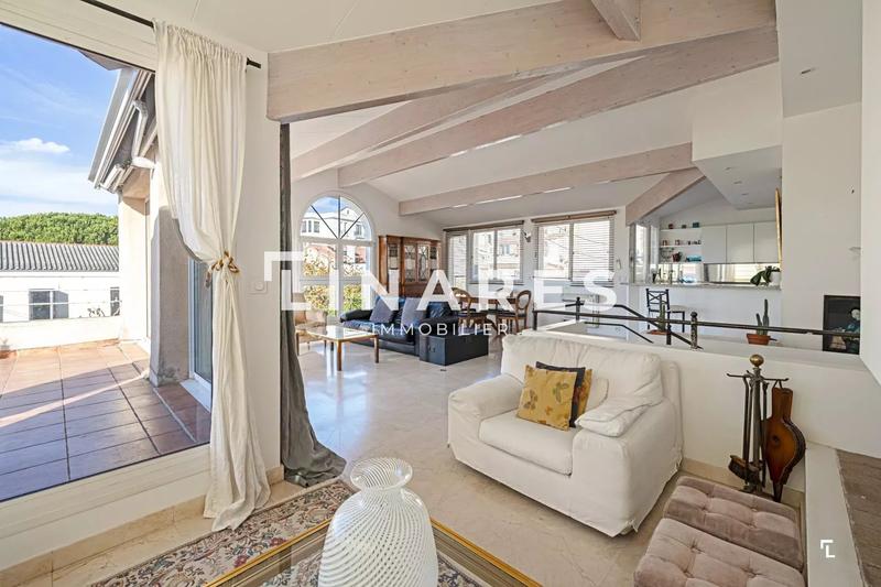 Appartement - 112 m² - 4 pièces