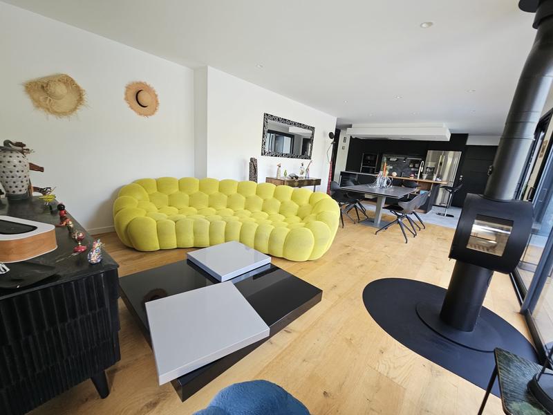 Maison - 157 m² - 7 pièces