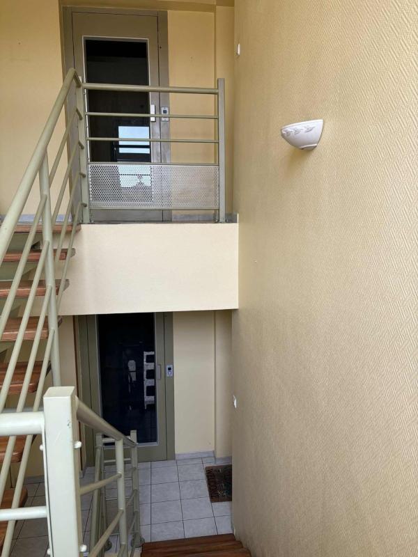 Appartement - 120 m² - 4 pièces