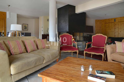 Châlet - 550 m² - 17 pièces