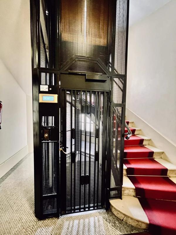 Appartement - 197 m² - 6 pièces