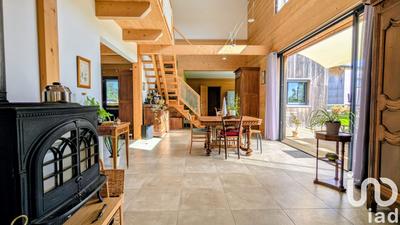 Maison - 160 m² - 5 pièces