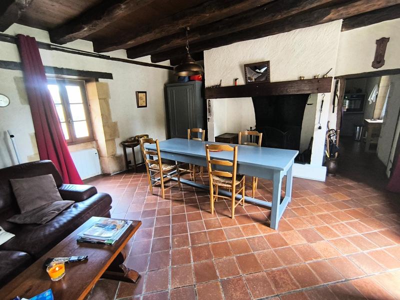 Maison - 180 m² - 7 pièces