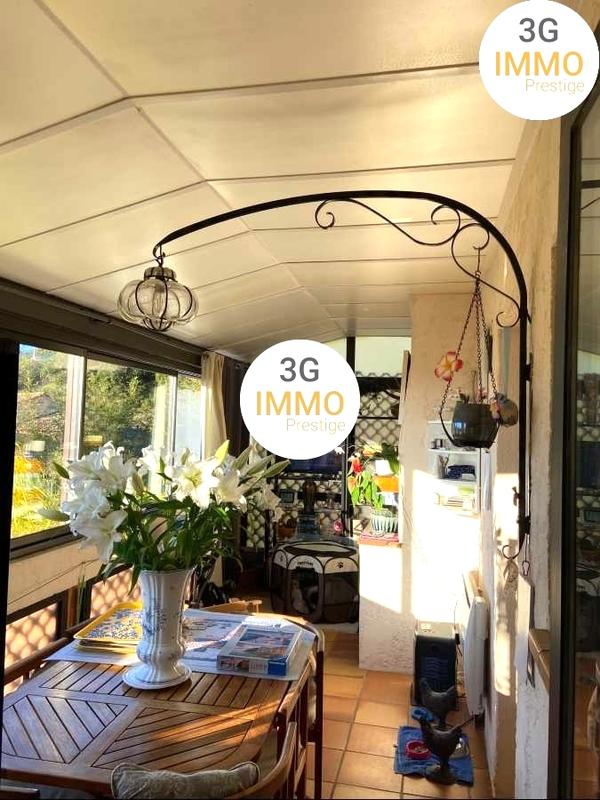 Demeure - 230 m² - 7 pièces