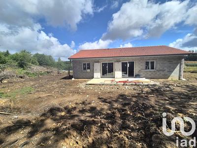 Maison - 83 m² - 4 pièces