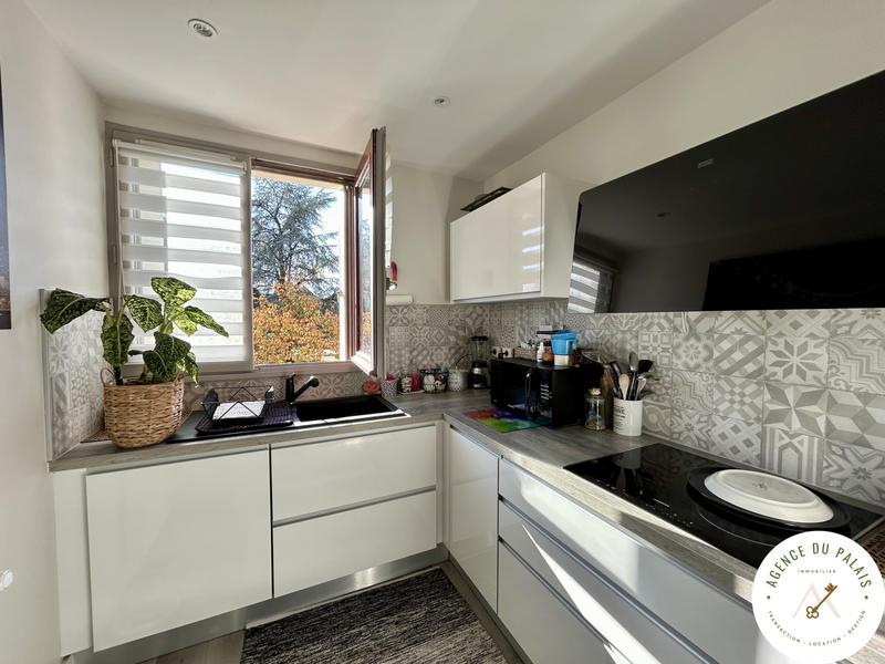 Appartement - 60 m² - 2 pièces