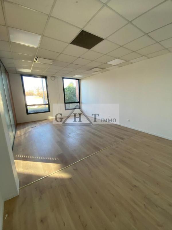 Bureau - 250 m²