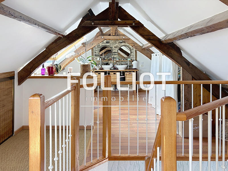 Maison - 146 m² - 8 pièces