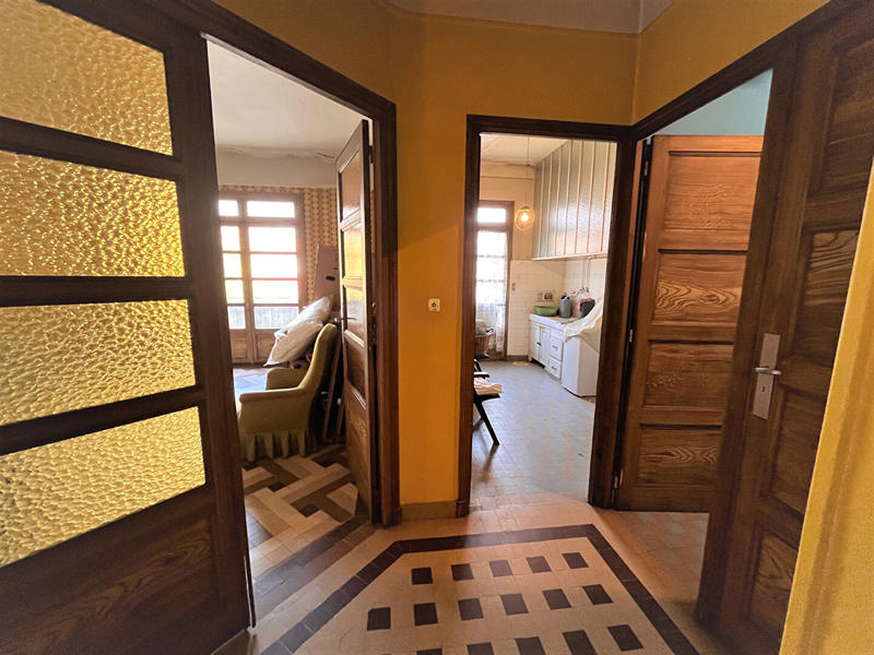 Maison - 554 m² - 7 pièces