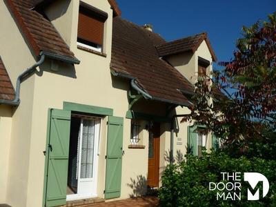 Demeure - 201 m² - 6 pièces