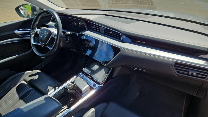 Audi e-tron 55 Quattro 408 95kWh s line