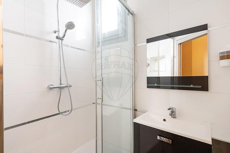 Bureau - 259 m² - 8 pièces