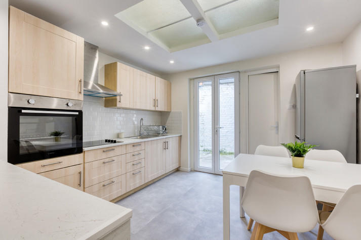 Appartement - 100 m² - 5 pièces