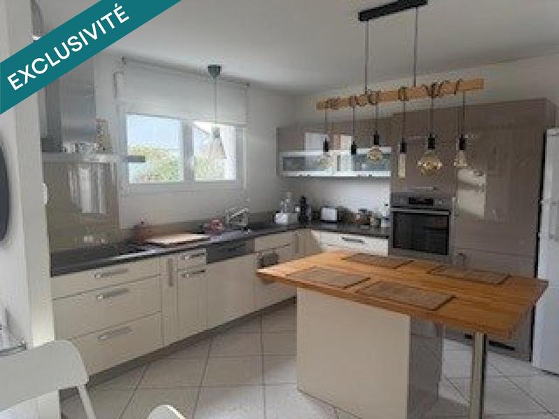 Maison - 105 m² - 4 pièces