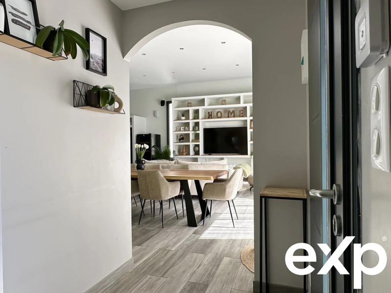 Villa - 187 m² - 13 pièces