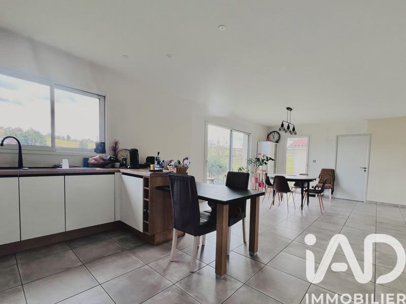 Maison - 103 m² - 5 pièces