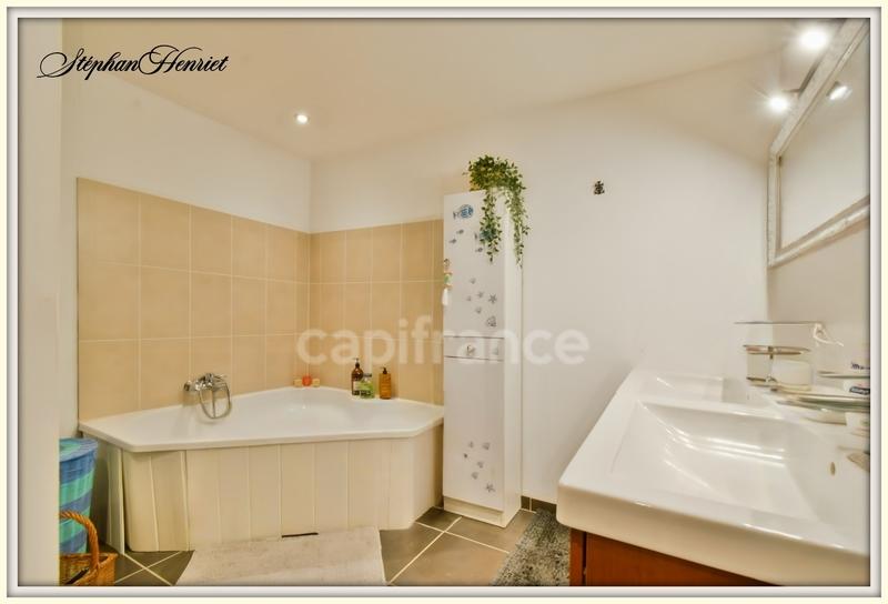 Immeuble - 210 m² - 6 pièces