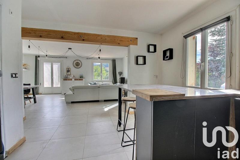Maison - 104 m² - 4 pièces