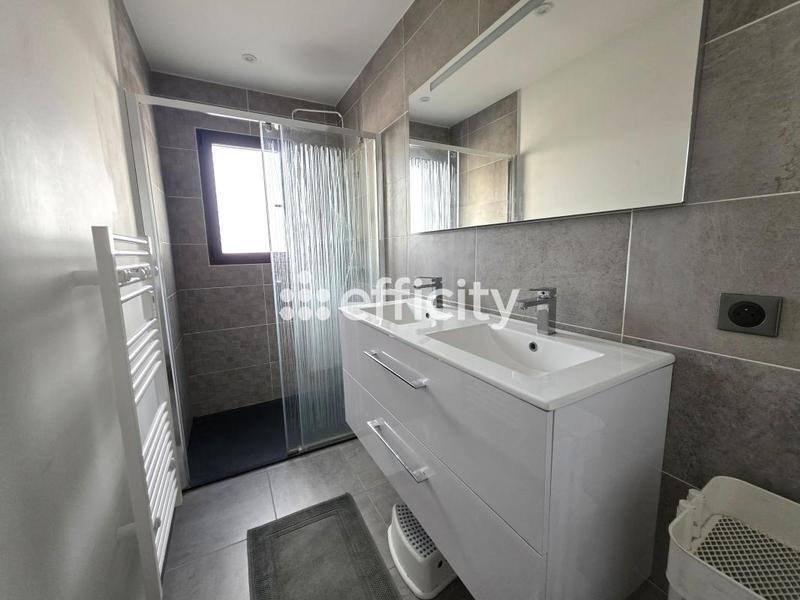 Maison - 127 m² - 6 pièces