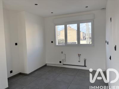 Maison - 63 m² - 6 pièces