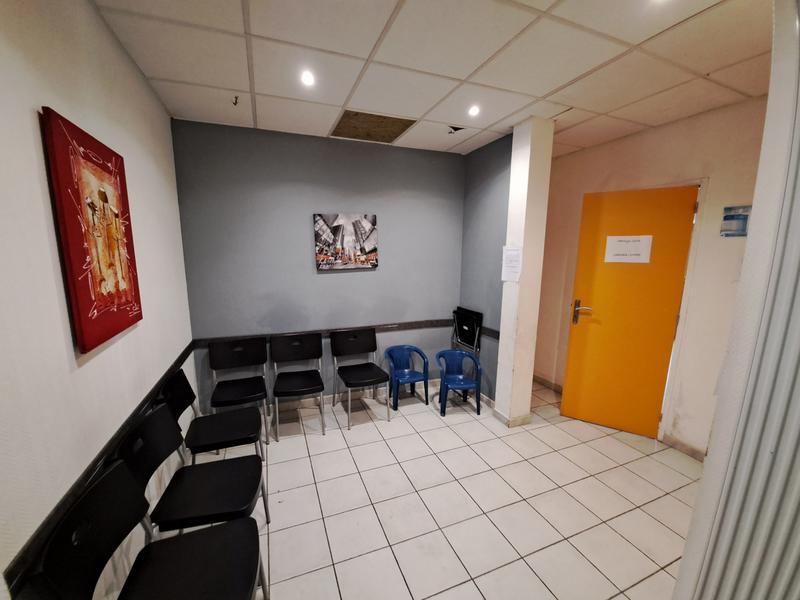 Local d'activités - 64 m²