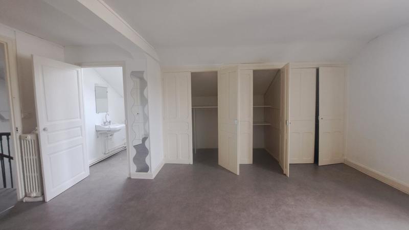 Maison bourgeoise - 232 m² - 8 pièces