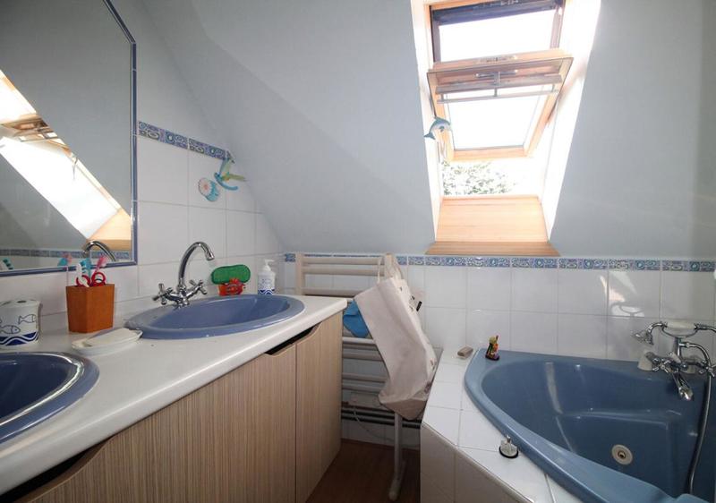 Maison - 136 m² - 8 pièces