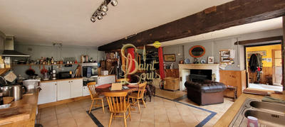 Maison - 200 m² - 8 pièces