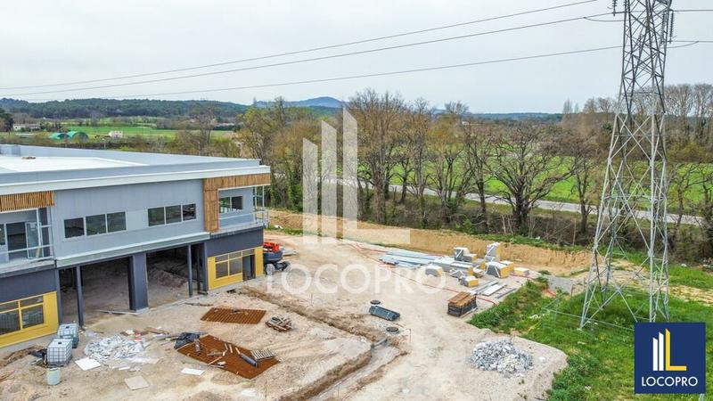 Local d'activité / Entrepôt - 578 m²