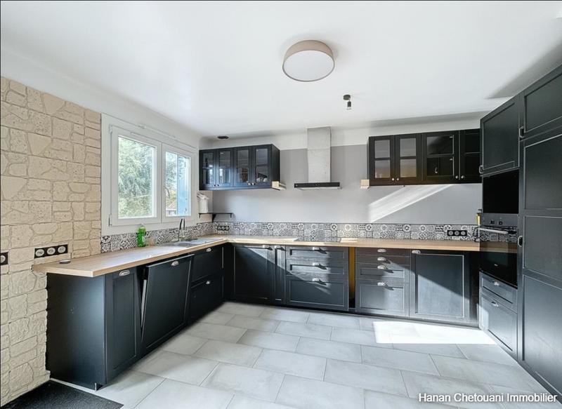 Maison - 150 m² - 7 pièces