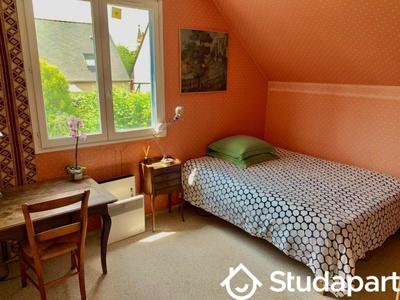 Chambre - 12 m² - 1 pièce