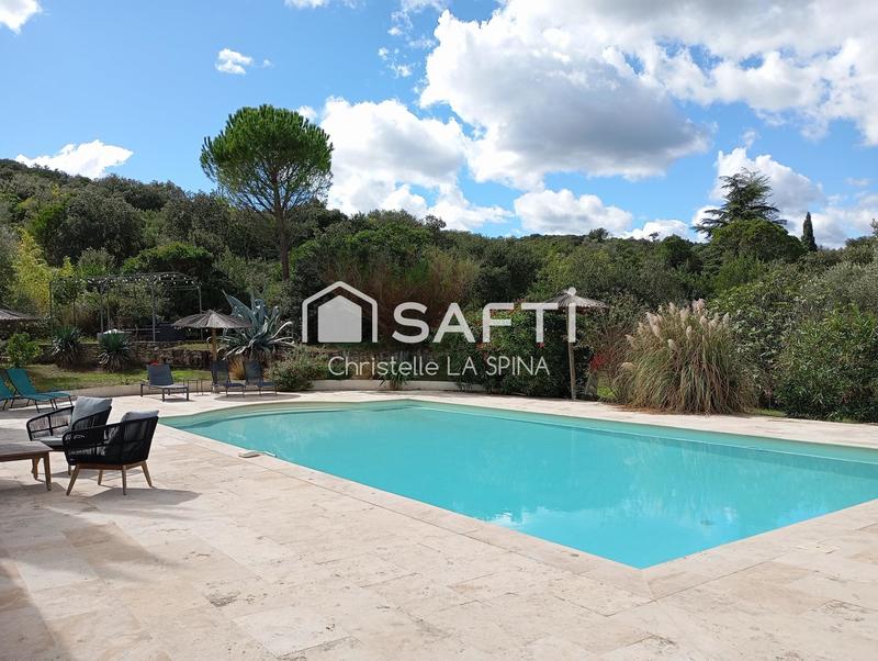 Maison - 360 m² - 7 pièces