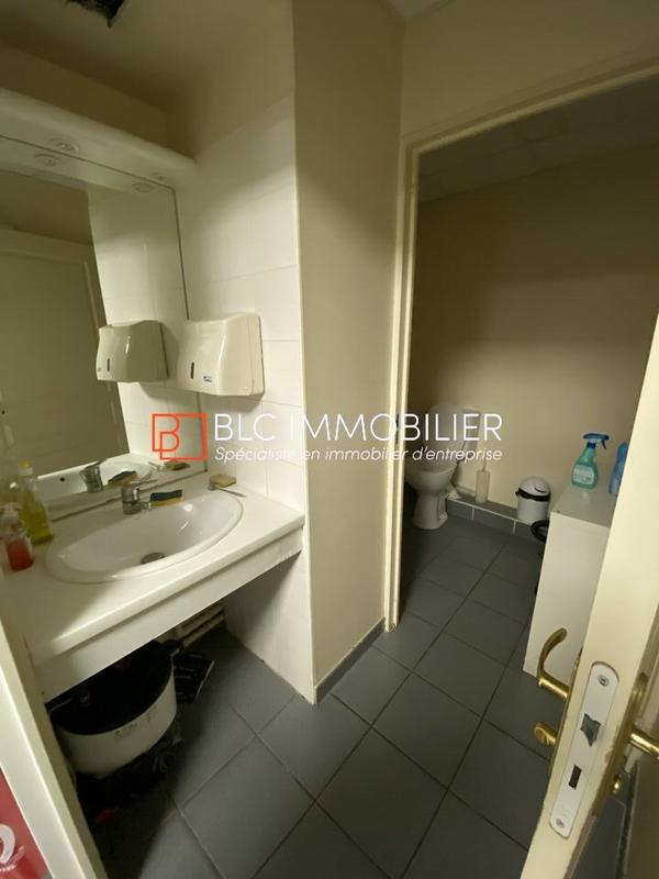 Local commercial - 115 m²