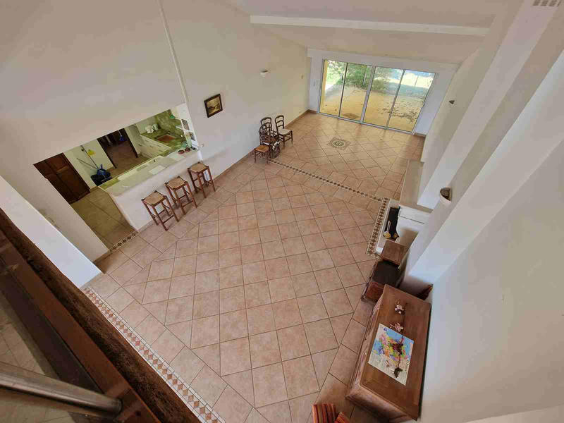 Maison - 229 m² - 8 pièces